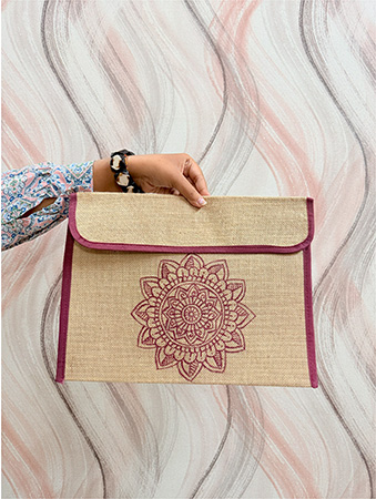 JUTE ENVELOPE FOLDER WITH HANDPAINTING